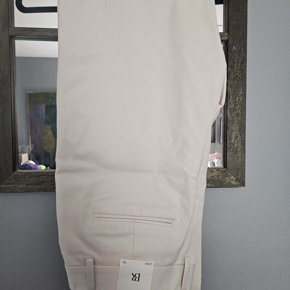Banana Republic Women's Straight Leg Pants in Light Beige